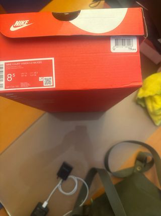 Zapatillas Nike Court Vision Blancas y Rojas