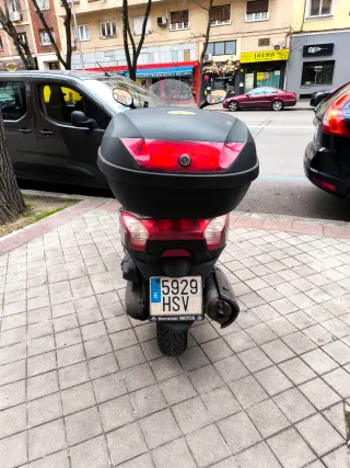 Kymco Super Dink 300i 2013 Etiqueta C