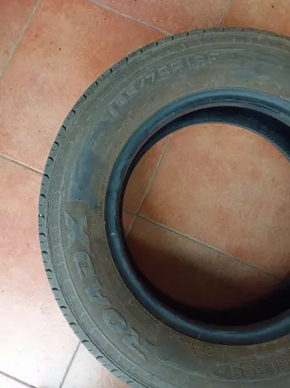 2 Neumáticos Radial Roadx 195-75-16C