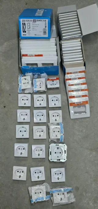 Enchufes Simón 82 Blanco