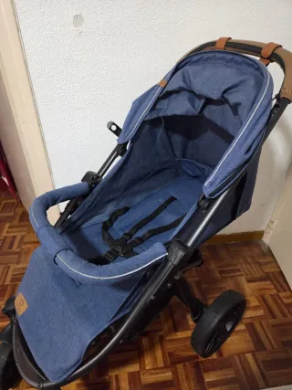 Carrito de bebé azul hasta 22kg