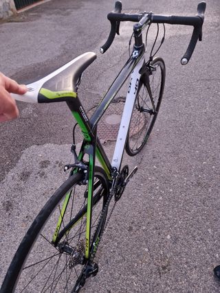 Bicicleta Scott Foil 40 Compact