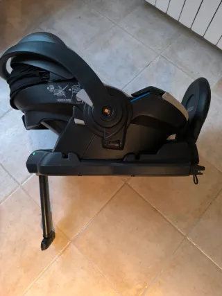 Maxi-Cosi Izi Go con base Isofix