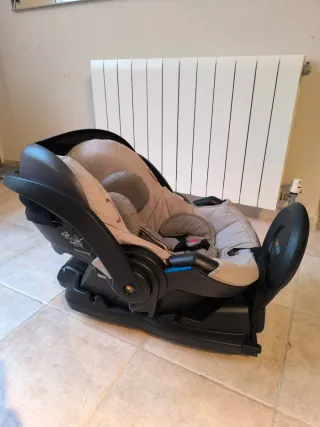 Maxi-Cosi Izi Go con base Isofix