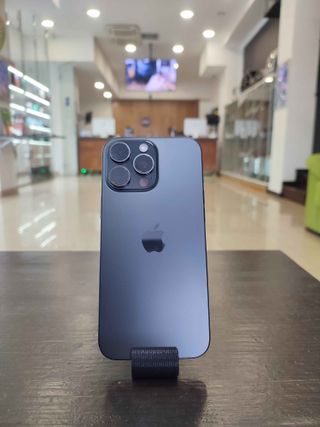 iPhone 16 Pro Max 256GB Black Titanium Seminuevo