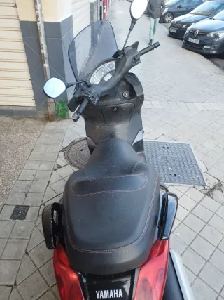 Yamaha X-MAX 125cc (2006)