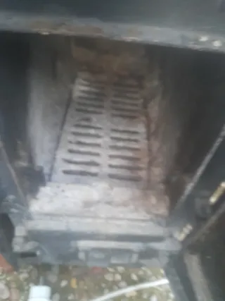 Estufa de leña madera y metal