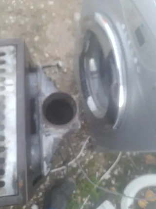 Estufa de leña madera y metal