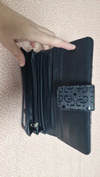 Monedero Guess Negro