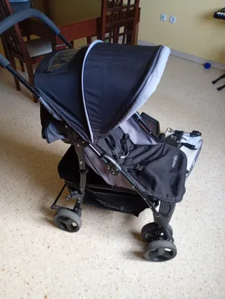 Silla de paseo Nania + patinete hermanos