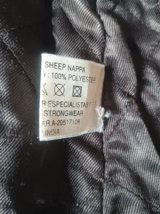 Cazadora de piel para mujer