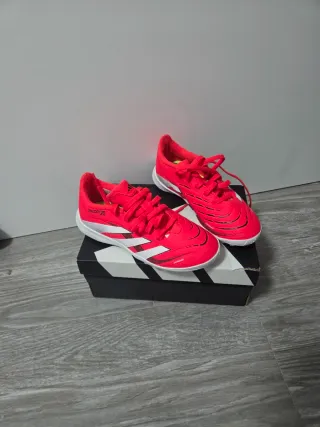 Botas fútbol Adidas Predator Talla 31