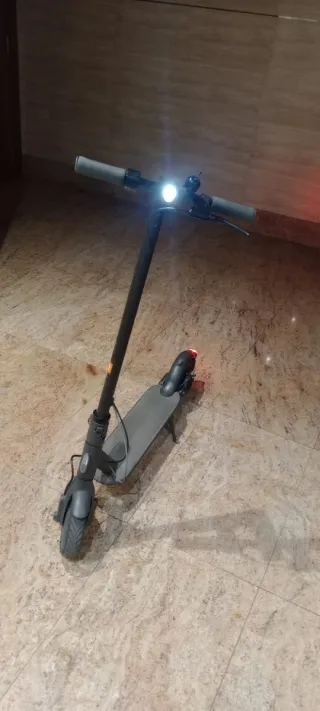 Patinete Eléctrico Xiaomi Mi essential