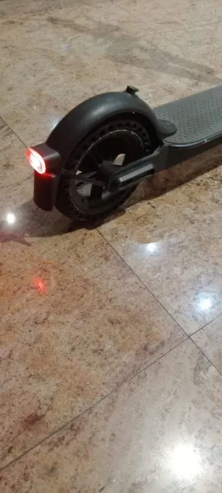 Patinete Eléctrico Xiaomi Mi essential