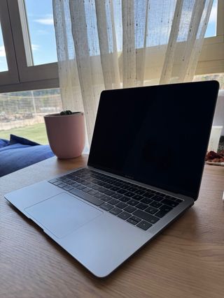MacBook Air 13 (2020) Plata