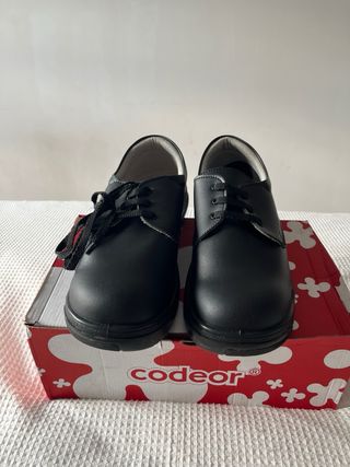 Zapatos de seguridad Codeor negros. A estrenar