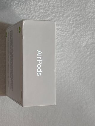 Airpods 4 sin abrir