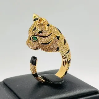 ANILLO LEOPARDO CON ESMALTE. Oro 18k.