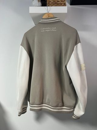 BOMBER gris y Blanca ZARA