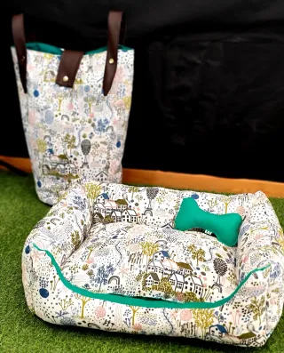 Cama y contenedor para mascotas