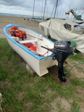 Barca con motor Suzuki 15 CV