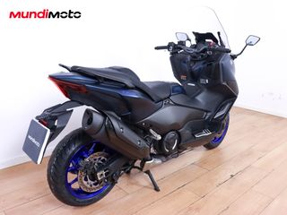 YAMAHA T-MAX 560