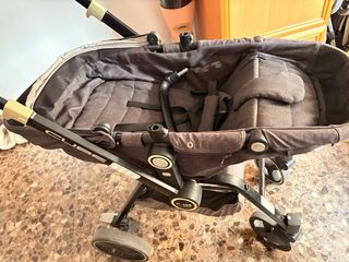 Carro Nurse by Jane Cube