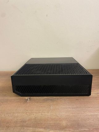 Xbox One S 1TB + 2 Controller