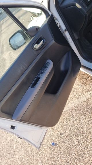 DESPIECE PEUGEOT 307 2.0 HDI 90cv RHY 2002