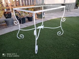 Tavolo in ferro battuto design esclusivo