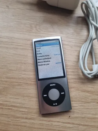 Apple iPod A1320 Plata