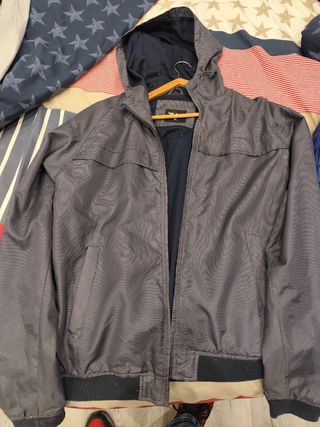 Chaqueta con capucha rayas azul/gris Talla XL