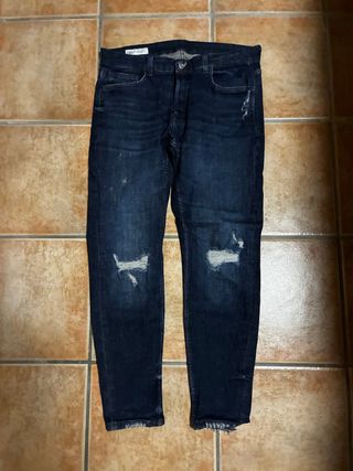 Pantalón slim fit Zara azul desgastado