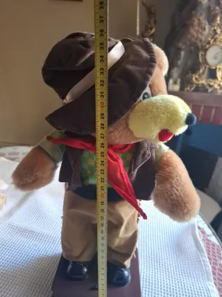 Muñeco musical oso vaquero baila y tiene música