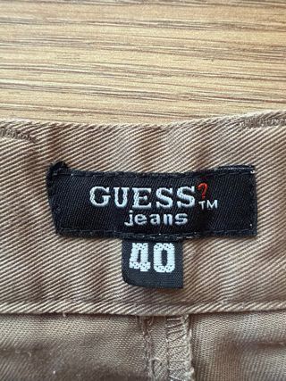 Pantalon corto chino ancho Guess