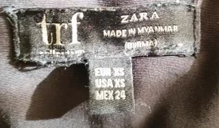 Chaqueta negra acolchada mujer