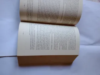 LIBRO EN EL PAIS DE LA NUBE BLANCA