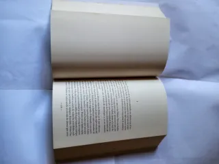 LIBRO EN EL PAIS DE LA NUBE BLANCA