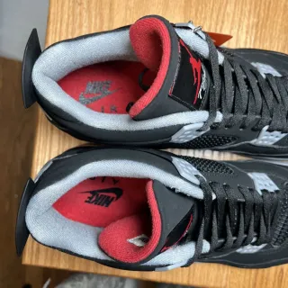 Jordan 4 Retro Negro Rojo Talla 41 Nuevas