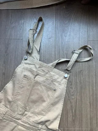 Peto corto beige Primark