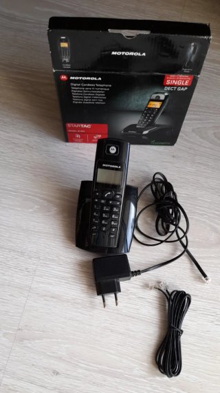 2 Teléfonos Inalámbricos Motorola.