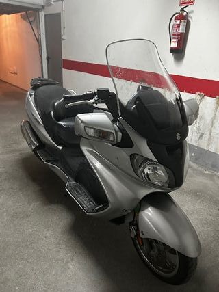 SUZUKI BURGMAN AN 650