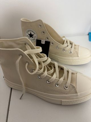 Converse Beige