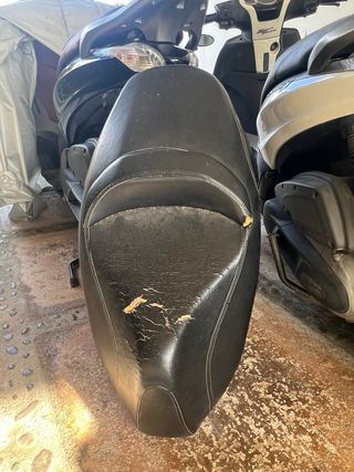 Asiento Moto Piaggio Beverly 125/300/350