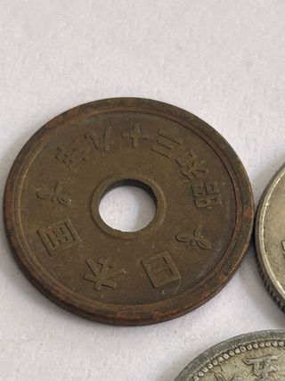 Monedas de Japón (50, 10 y 5 yenes)