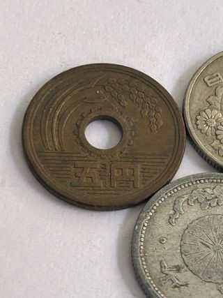 Monedas de Japón (50, 10 y 5 yenes)