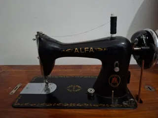 Máquina de coser antigua Sigma