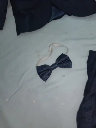 Traje de niño gris y negro 1-2años