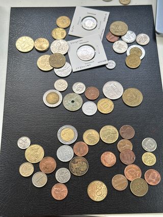 Lote 55 monedas del mundo