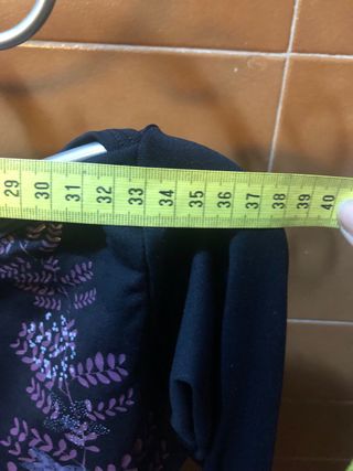 Camiseta vintage elástica floral brillante